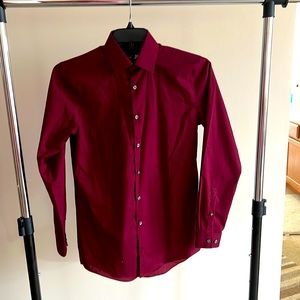 Men’s J. Ferrar burgundy color dress shirt.  Small 14 - 14 1/2.  Like new.